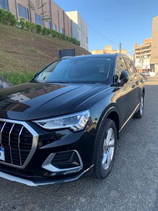 AUDI Q3 2.0 40 TFSI GASOLINA PERFORMANCE QUATTRO TIPTRONIC AUDI Q3 2.0 40 TFSI GASOLINA PERFORMANCE QUATTRO TIPTRONIC